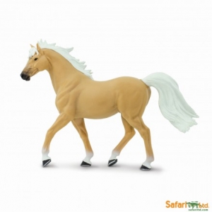 Safari Winners Circle: Safari Palomino Mustang Stallion 152305